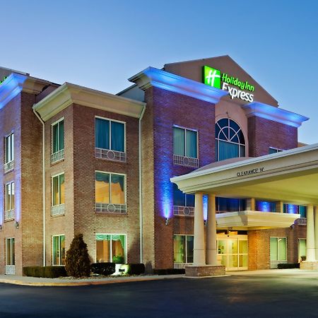 Holiday Inn Express Hotel & Suites London By Ihg Exterior foto