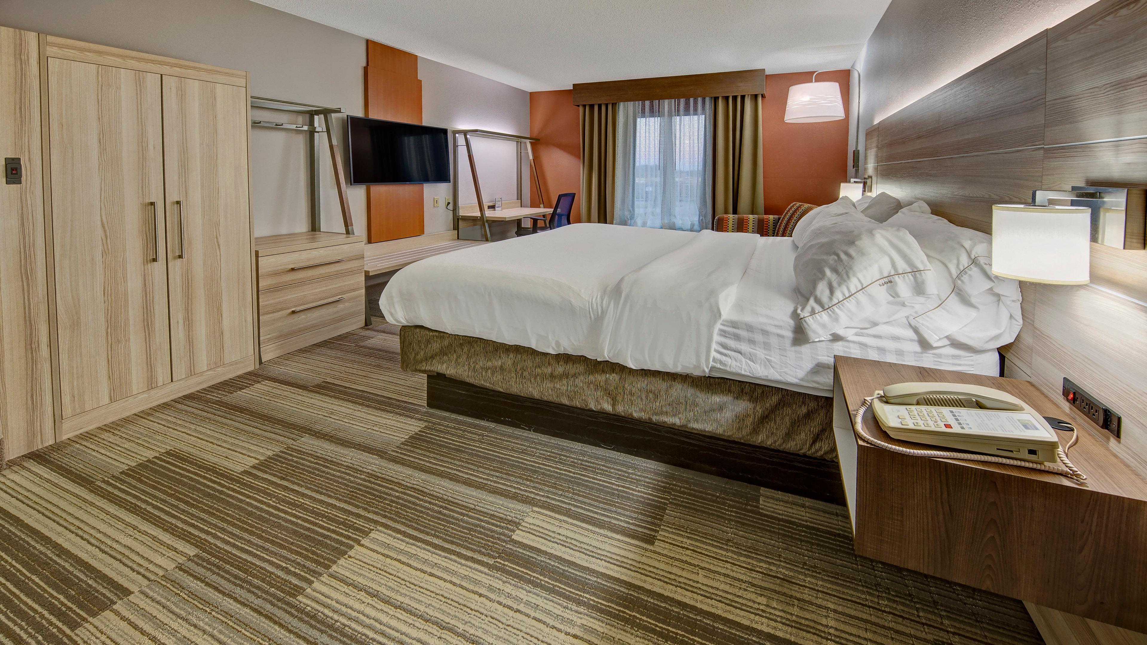Holiday Inn Express Hotel & Suites London By Ihg Exterior foto
