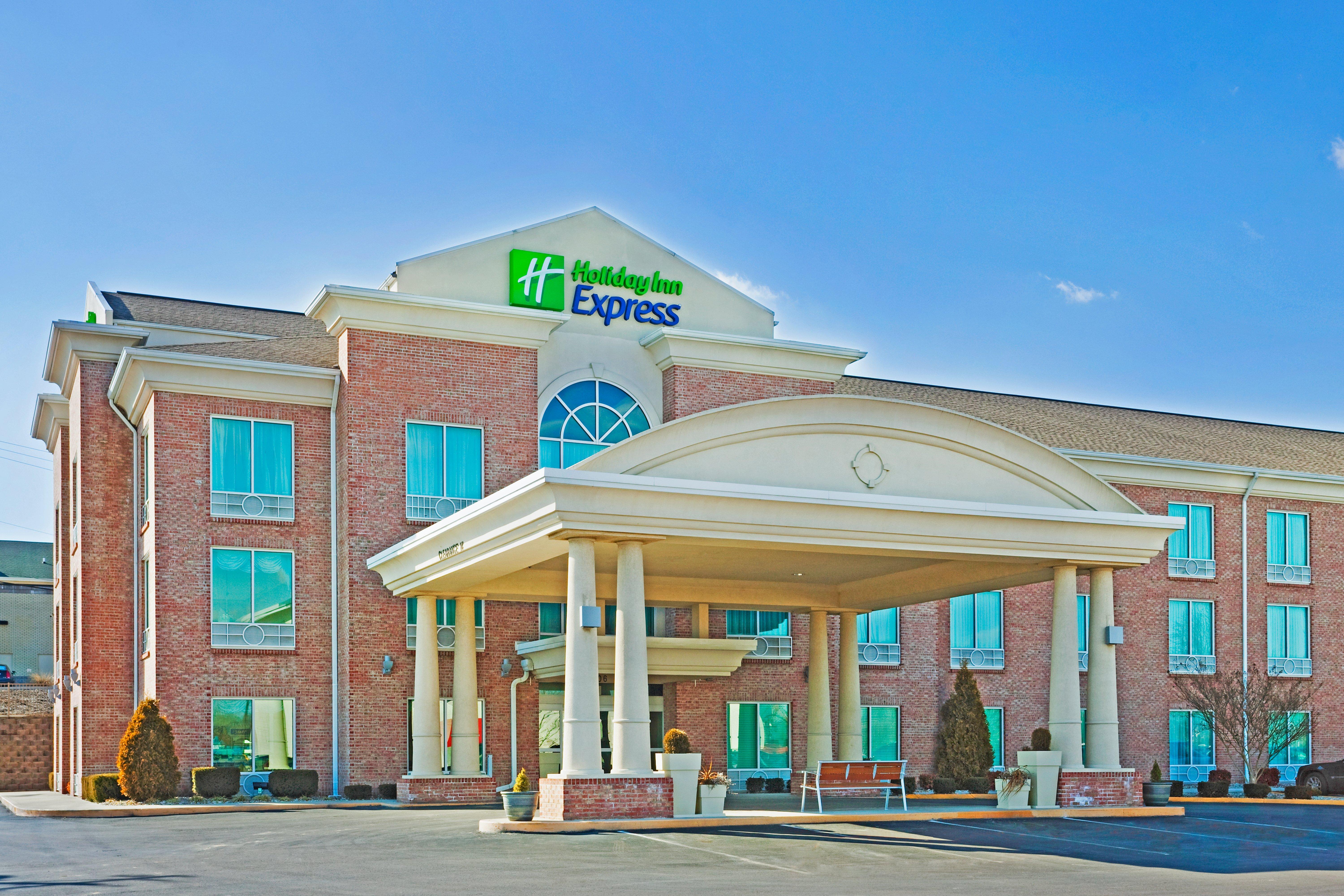 Holiday Inn Express Hotel & Suites London By Ihg Exterior foto